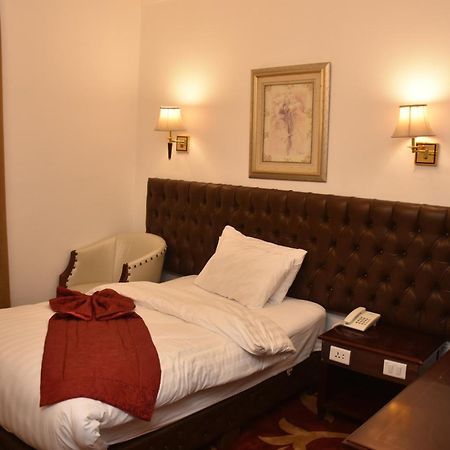 Madison Hotel Amman Exteriör bild