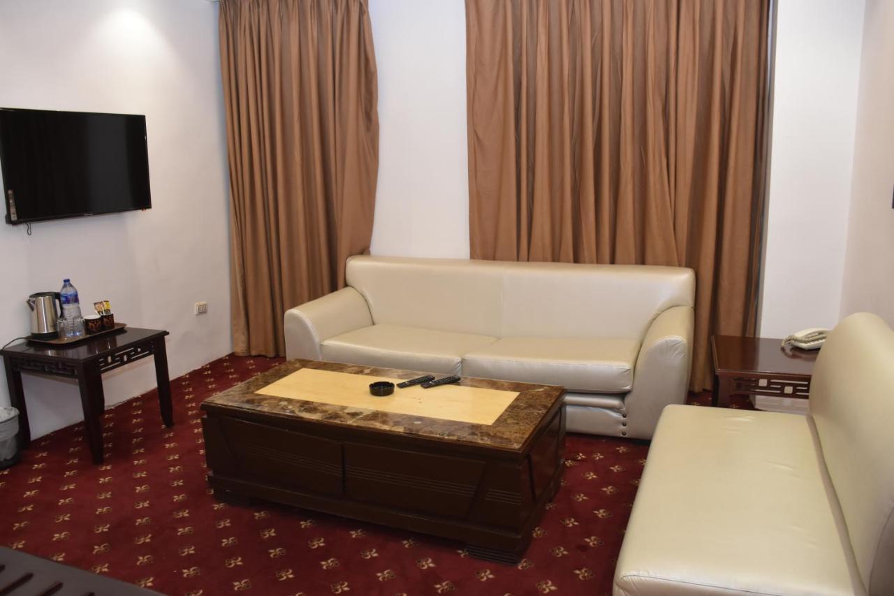 Madison Hotel Amman Exteriör bild