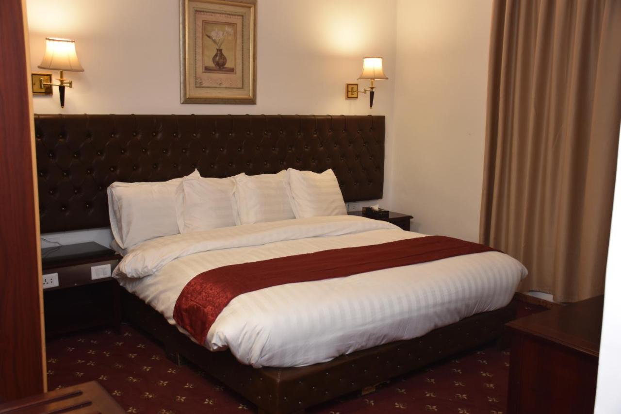 Madison Hotel Amman Exteriör bild