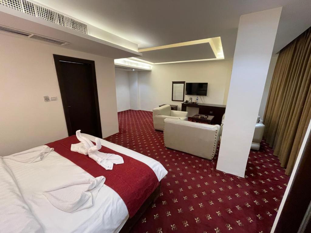 Madison Hotel Amman Exteriör bild