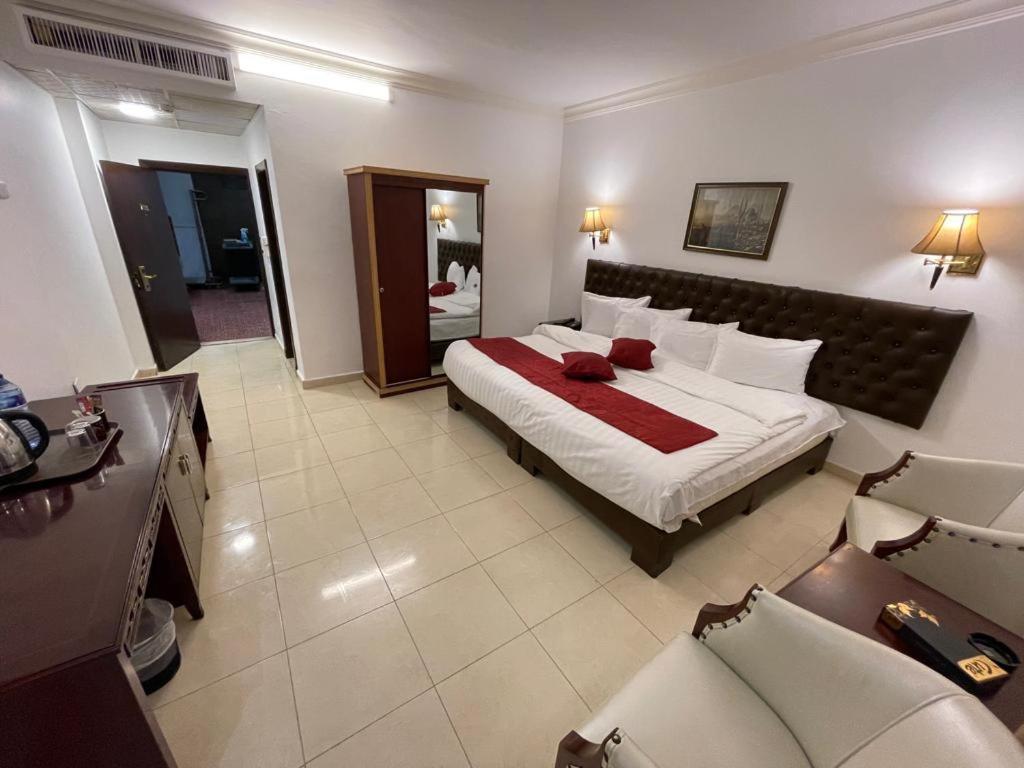 Madison Hotel Amman Exteriör bild