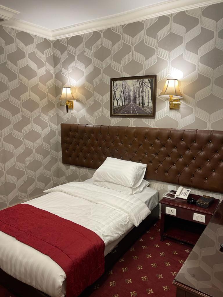Madison Hotel Amman Exteriör bild